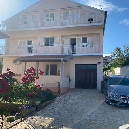Ferienwohnung Apart Mani Di Lauro Preko Exterior foto