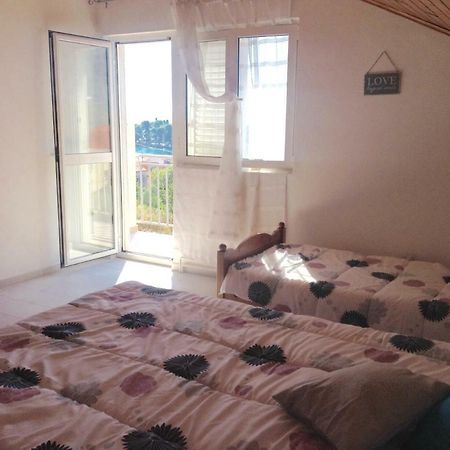 Ferienwohnung Apart Mani Di Lauro Preko Exterior foto