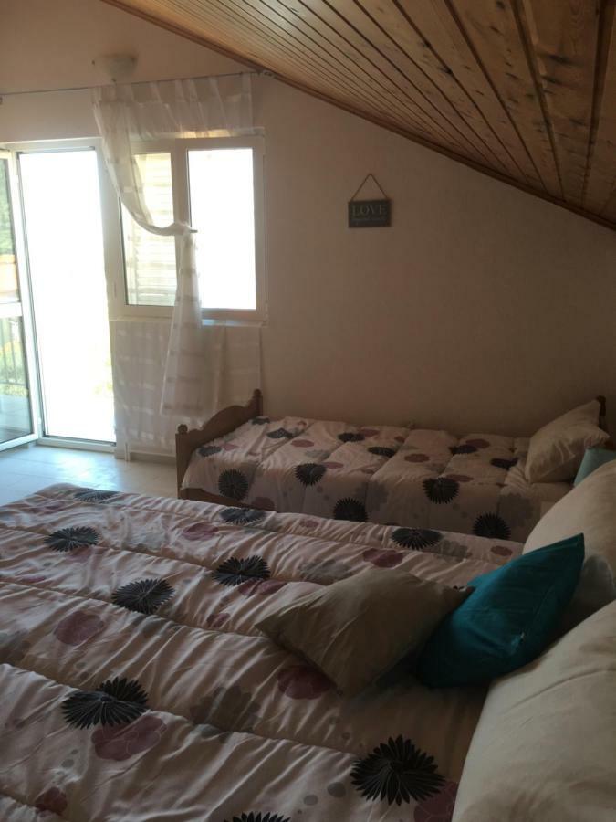 Ferienwohnung Apart Mani Di Lauro Preko Exterior foto